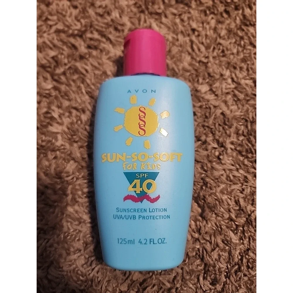 Avon‎ Sun-So-Soft Sunscreen Spray For Kids Spf 40 Lotion 4.2 Oz New- SEE Pics